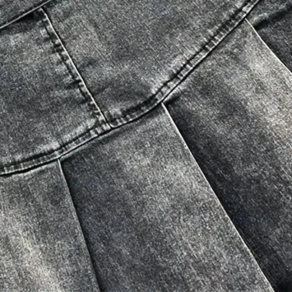Mini mid-waist denim skirt