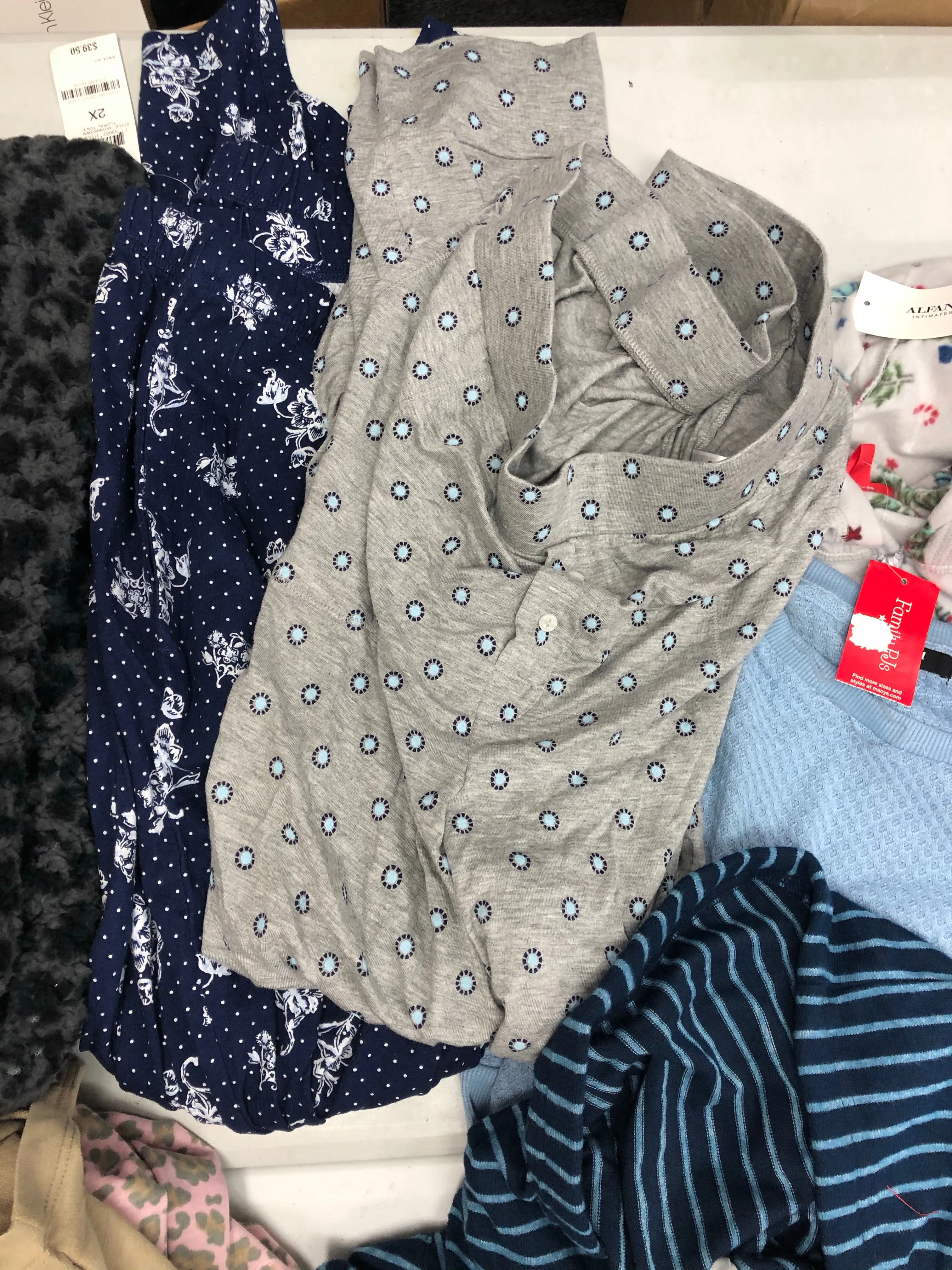 Women's Clothing Pajama Wholesale Lot, Charter Club, Muk Luks, Family PJS, Alfani and more, 16 Units, Shelf Pulls, MSRP $702.95